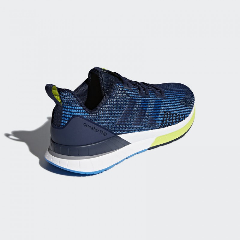 SEPATU LARI ADIDAS Questar TND