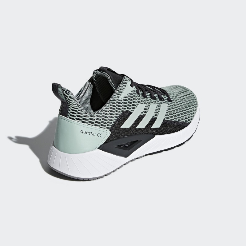SEPATU LARI ADIDAS Questar CC