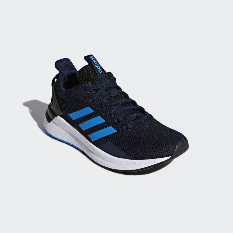 SEPATU SNEAKERS ADIDAS Questar Ride