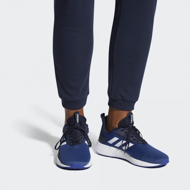 SEPATU LARI ADIDAS Questar Drive