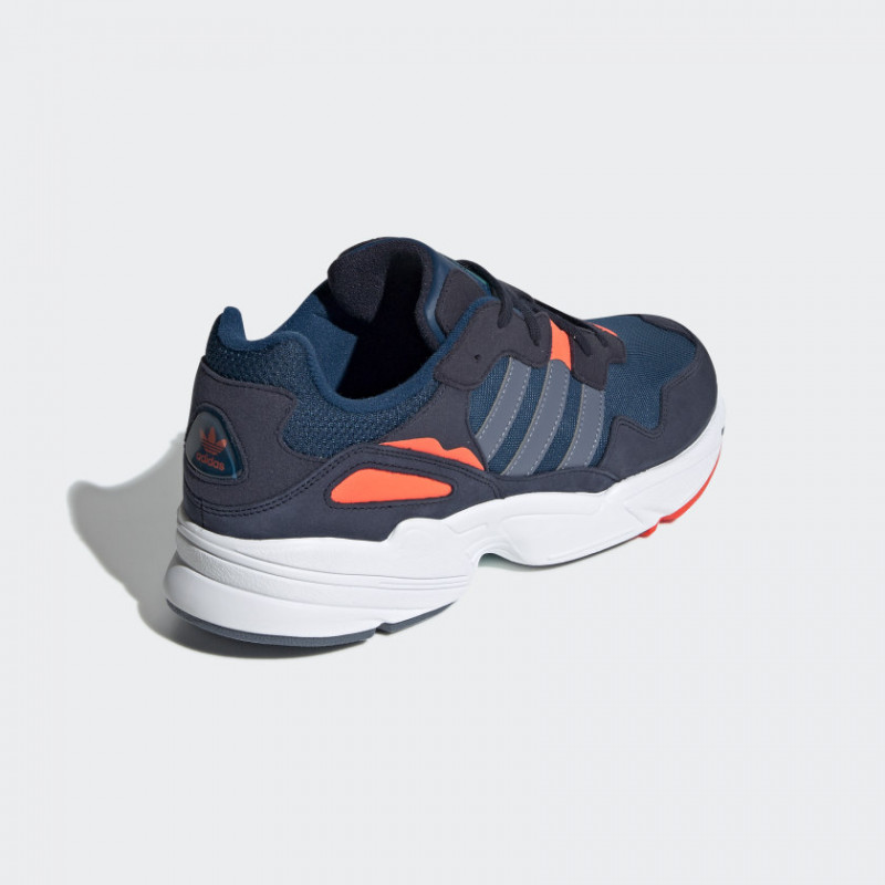 SEPATU SNEAKERS ADIDAS Yung-96