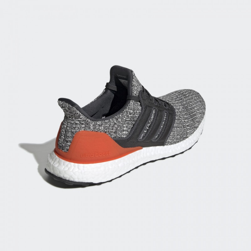 SEPATU LARI ADIDAS Ultraboost