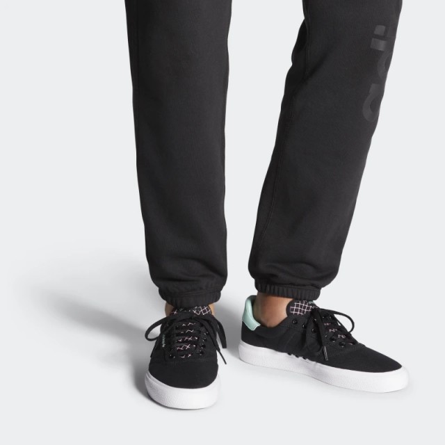 SEPATU SNEAKERS ADIDAS Originals 3MC