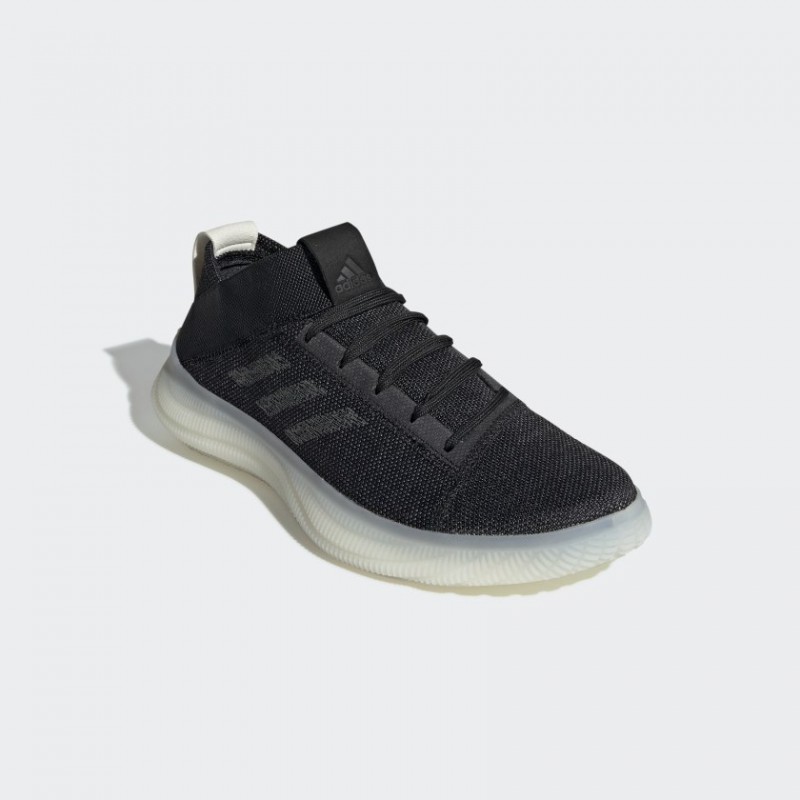 SEPATU TRAINING ADIDAS Pureboost Trainer