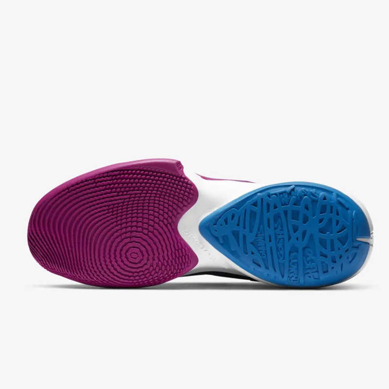 SEPATU BASKET NIKE Zoom Freak 2