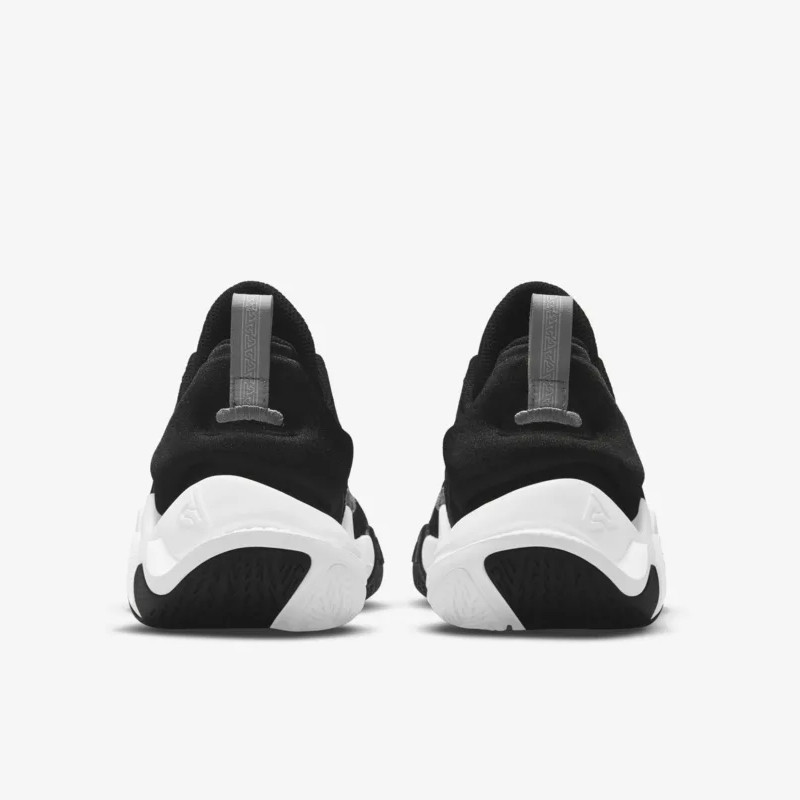 SEPATU BASKET NIKE Giannis Immortality GS