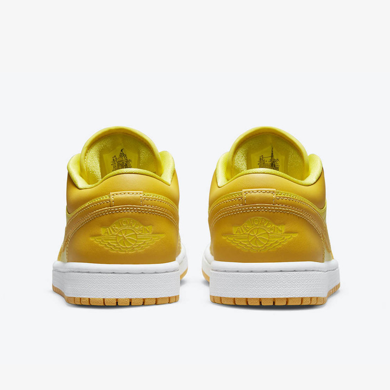 SEPATU SNEAKERS AIR JORDAN Wmns AJ 1 Low