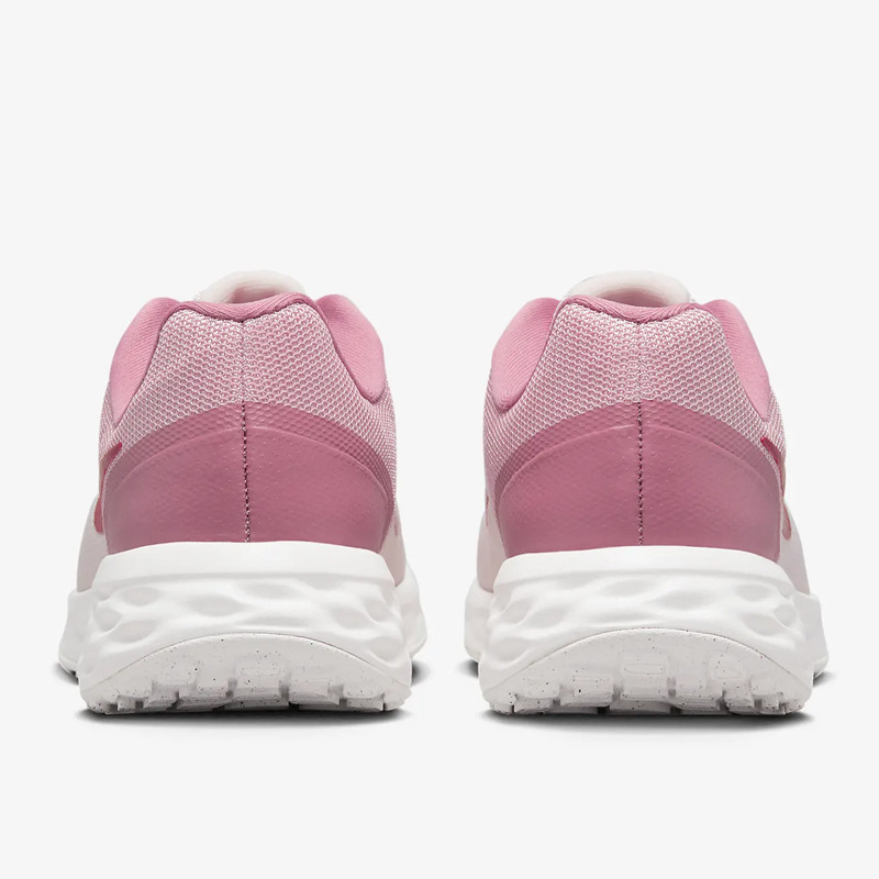SEPATU LARI NIKE Wmns Revolution 6 Next Nature