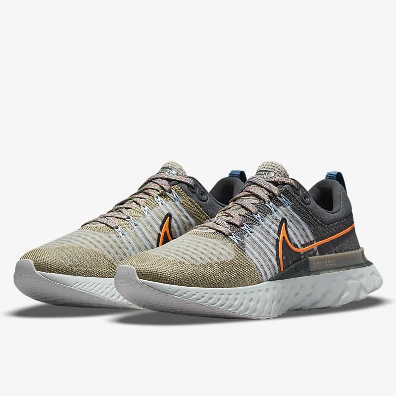 SEPATU LARI NIKE React Infinity Run Flyknit 2
