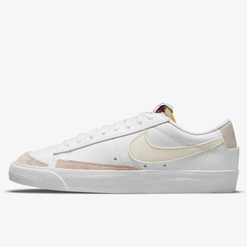 SEPATU SNEAKERS NIKE Wmns Blazer Low '77