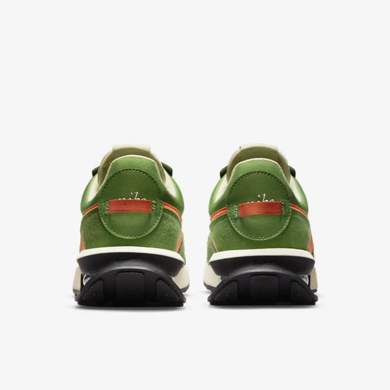 SEPATU SNEAKERS NIKE Air Max Pre-Day LX