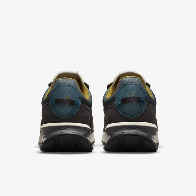 SEPATU SNEAKERS NIKE Air Max Pre-Day LX