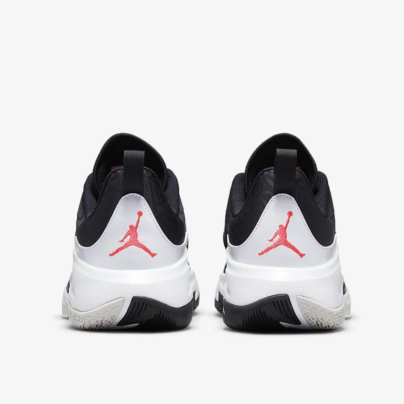SEPATU BASKET AIR JORDAN One Take 3 PF