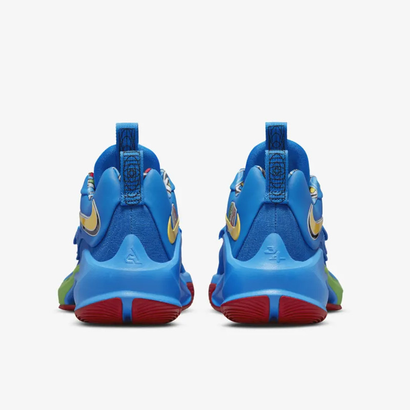 SEPATU BASKET NIKE Zoom Freak 3 Uno