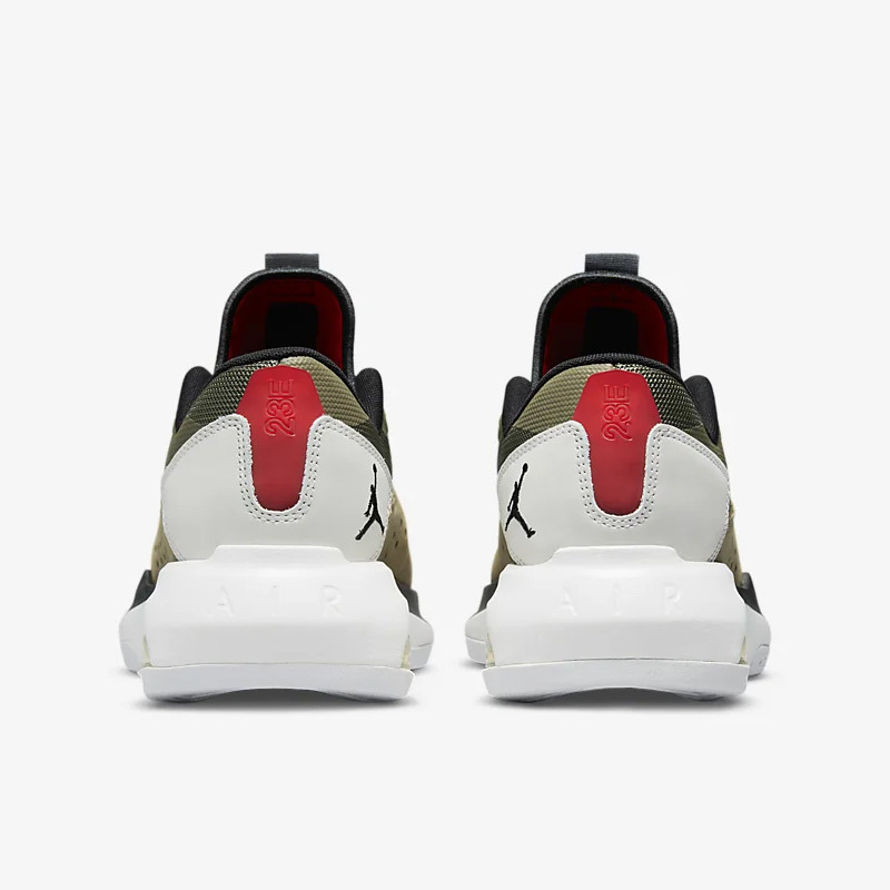 SEPATU BASKET AIR JORDAN Air 200E