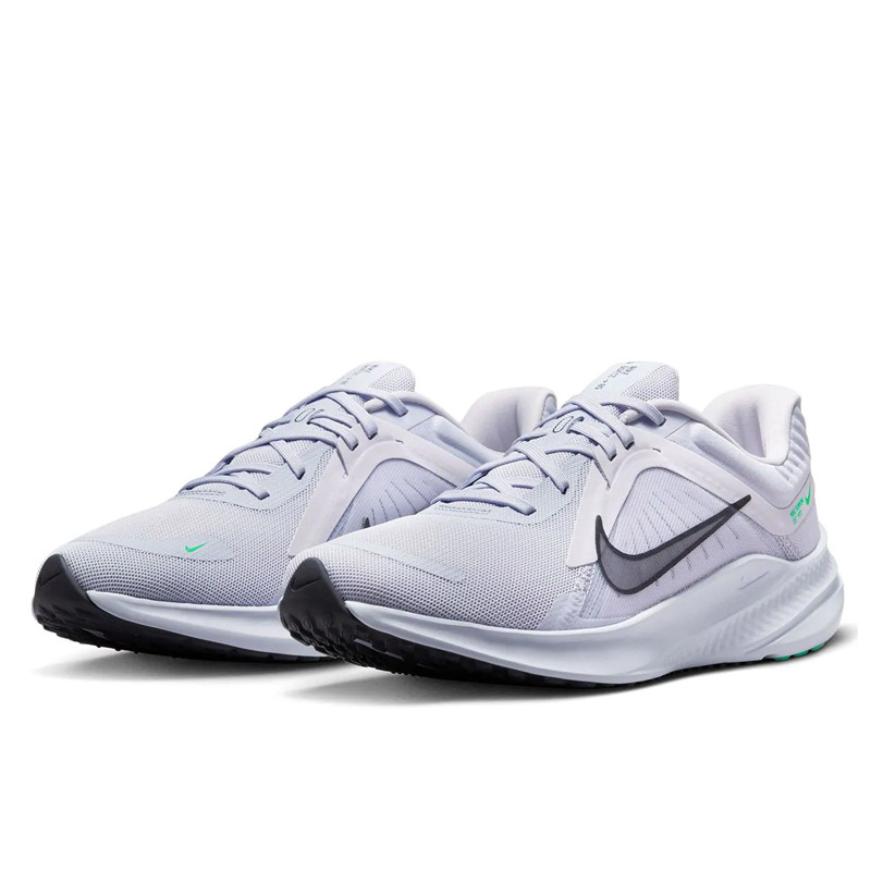 SEPATU LARI NIKE Quest 5