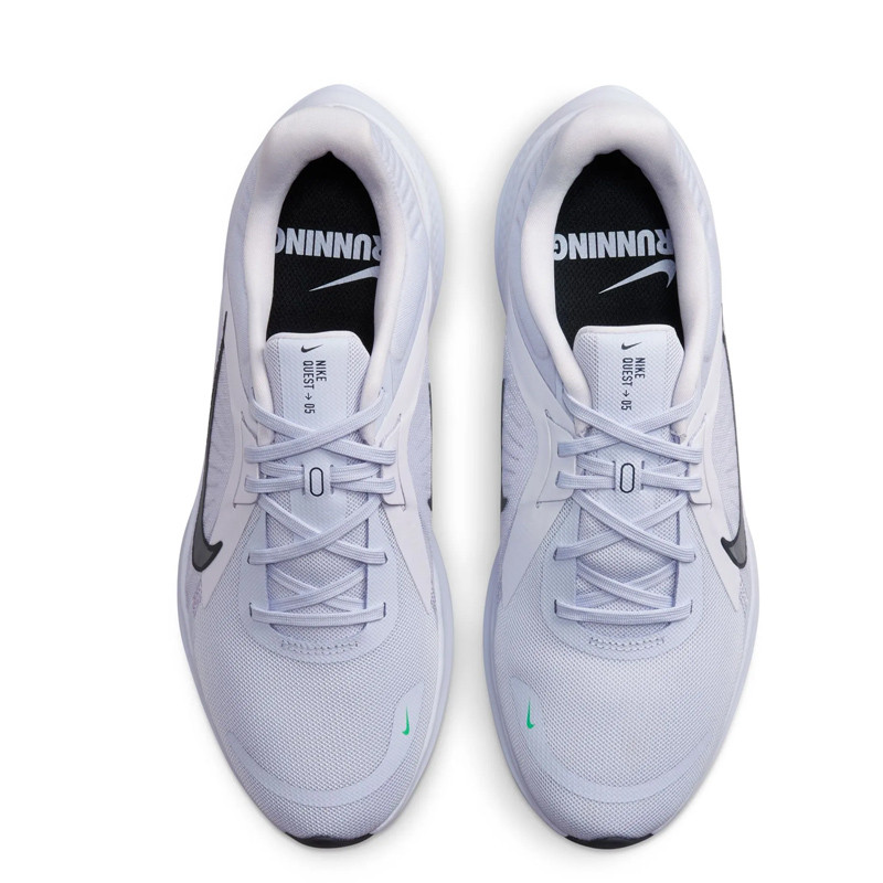 SEPATU LARI NIKE Quest 5