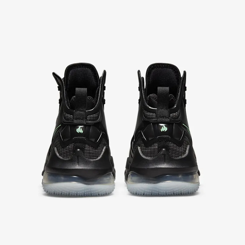 SEPATU BASKET NIKE LeBron 19 GS Space Jam