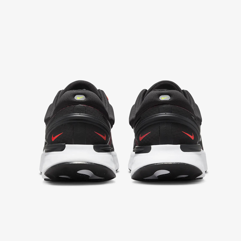 SEPATU LARI NIKE React Miler 3