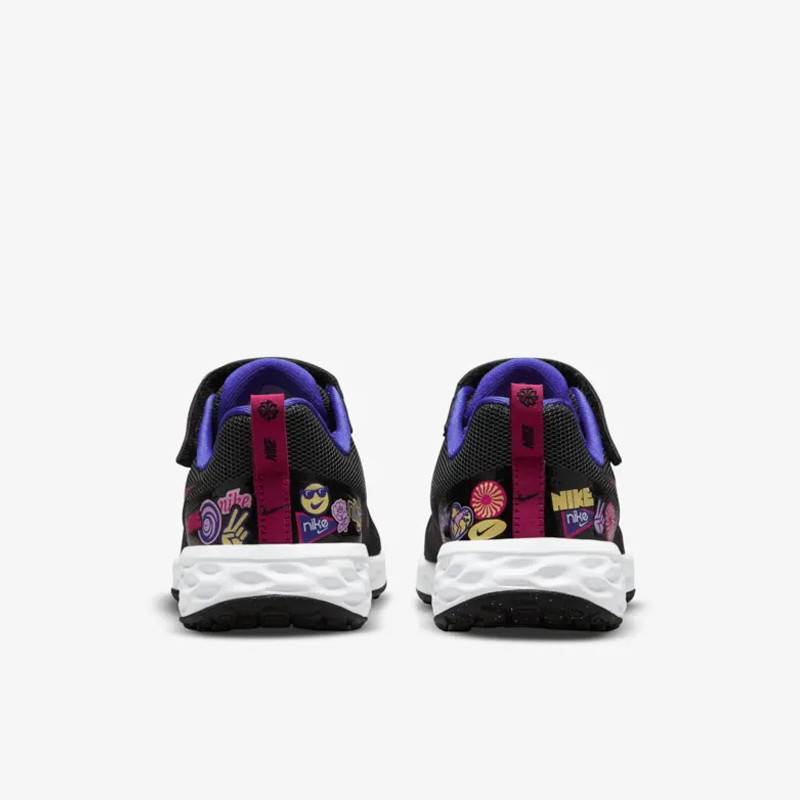SEPATU SNEAKERS NIKE Revolution 6 SE GS