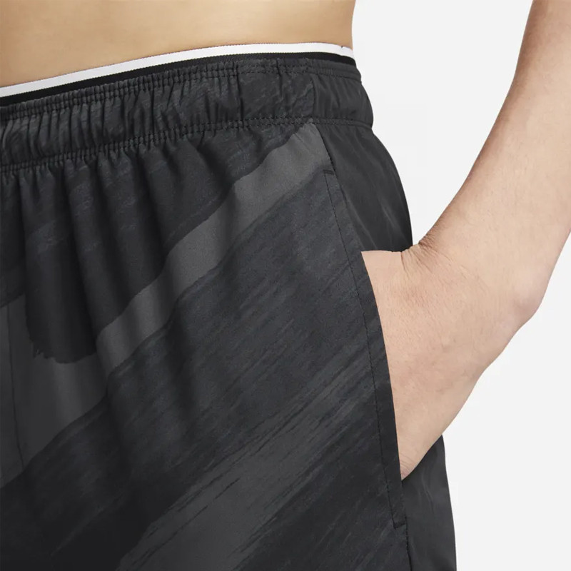 CELANA TRAINING NIKE Dri-FIT Sport Clash Woven Trousers