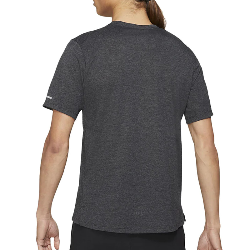 DRI-FIT RUN DIVISION MILER Tee foto 2