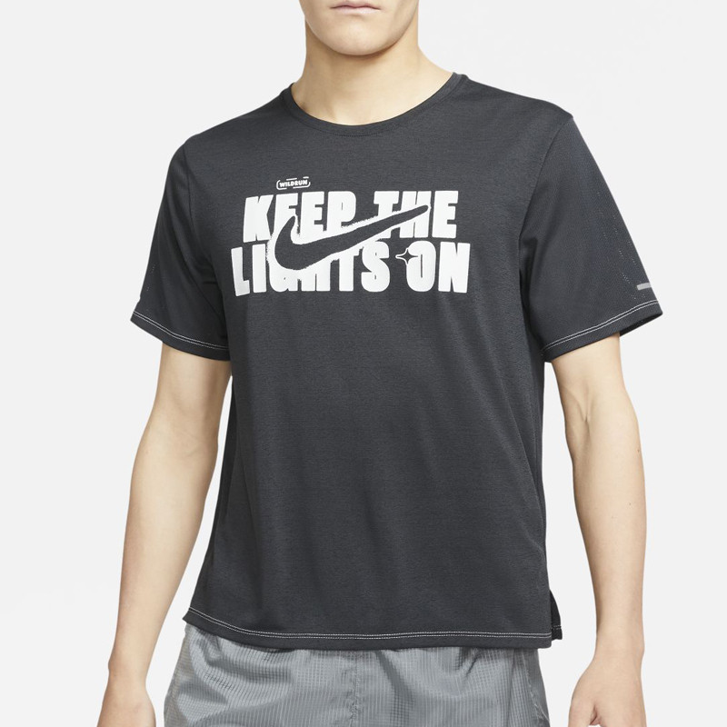 nike dri fit wild run