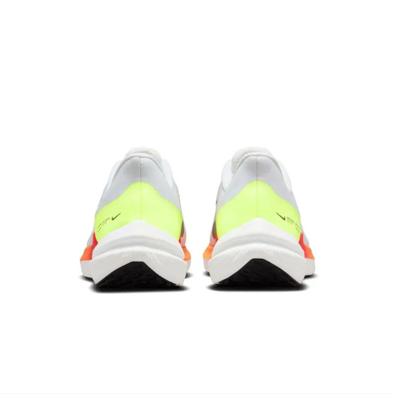SEPATU LARI NIKE Air Winflo 9