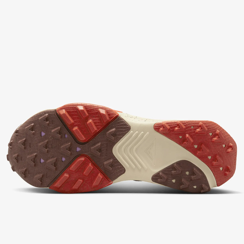 SEPATU TRAIL NIKE Zegama