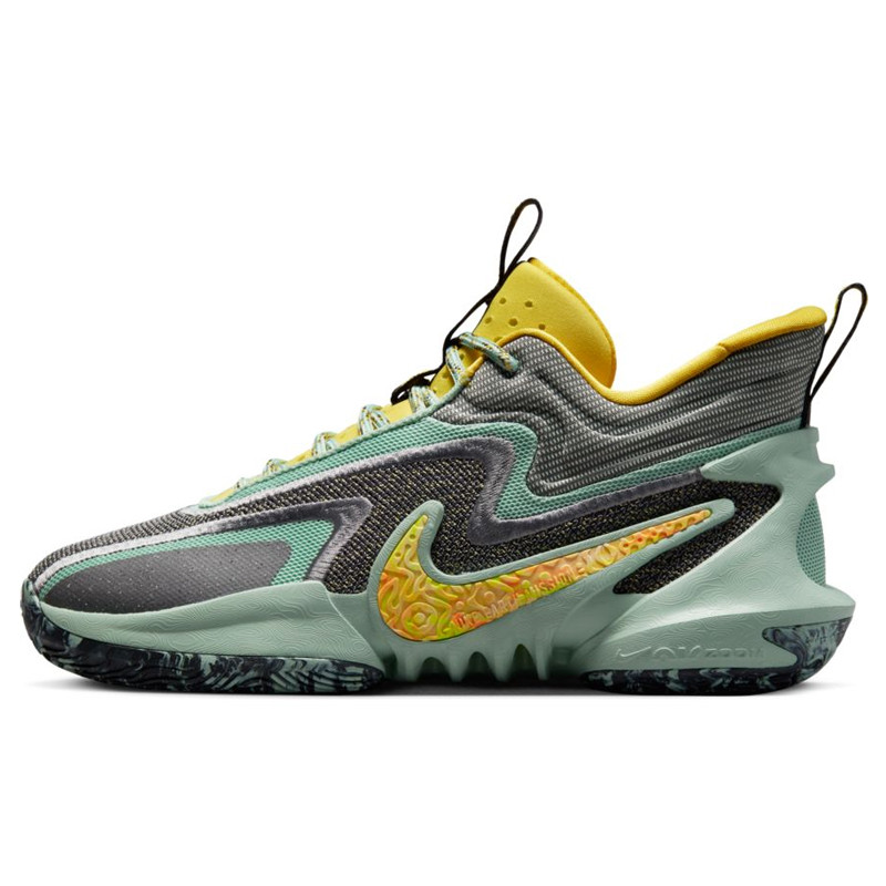 SEPATU BASKET NIKE COSMIC UNITY 2