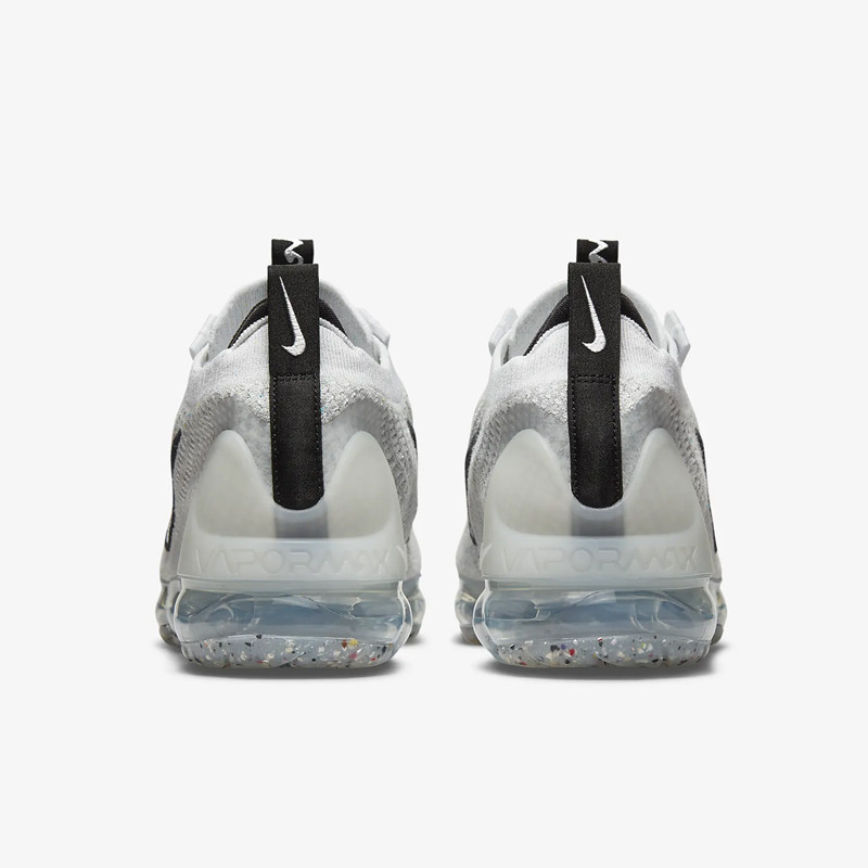 SEPATU SNEAKERS NIKE Air VaporMax 2021 FK