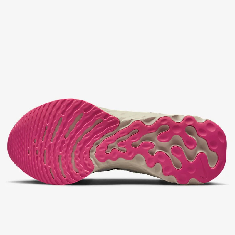 SEPATU LARI NIKE React Infinity Run Flyknit 3