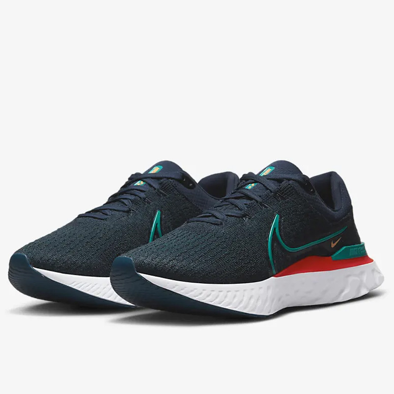 SEPATU LARI NIKE React Infinity Run Flyknit 3