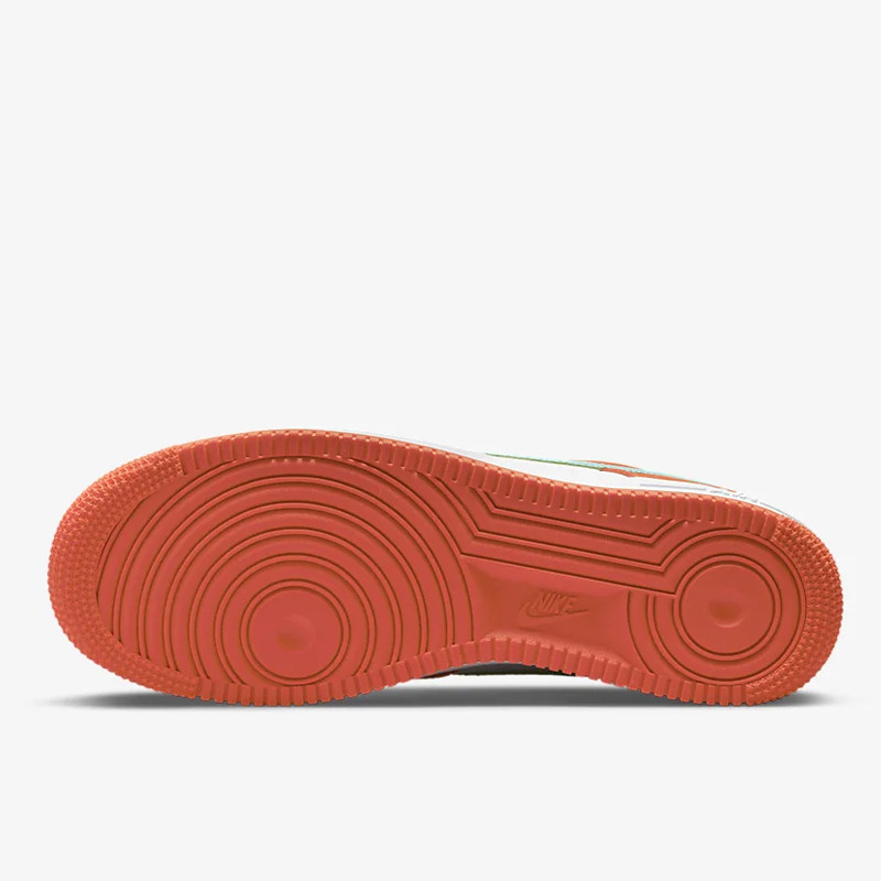 SEPATU SNEAKERS NIKE Air Force 1 '07 LV8