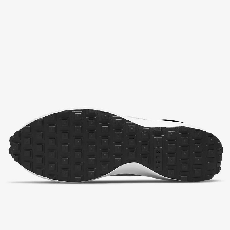 SEPATU SNEAKERS NIKE Waffle Debut