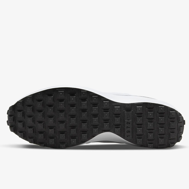 SEPATU SNEAKERS NIKE Waffle Debut