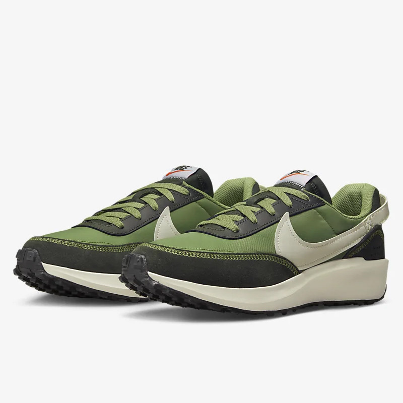 SEPATU SNEAKERS NIKE Waffle Debut