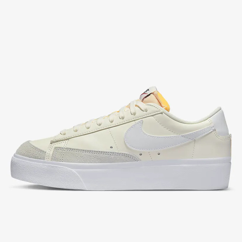 Sepatu Sneakers Nike Wmns Blazer Low Platform Sail