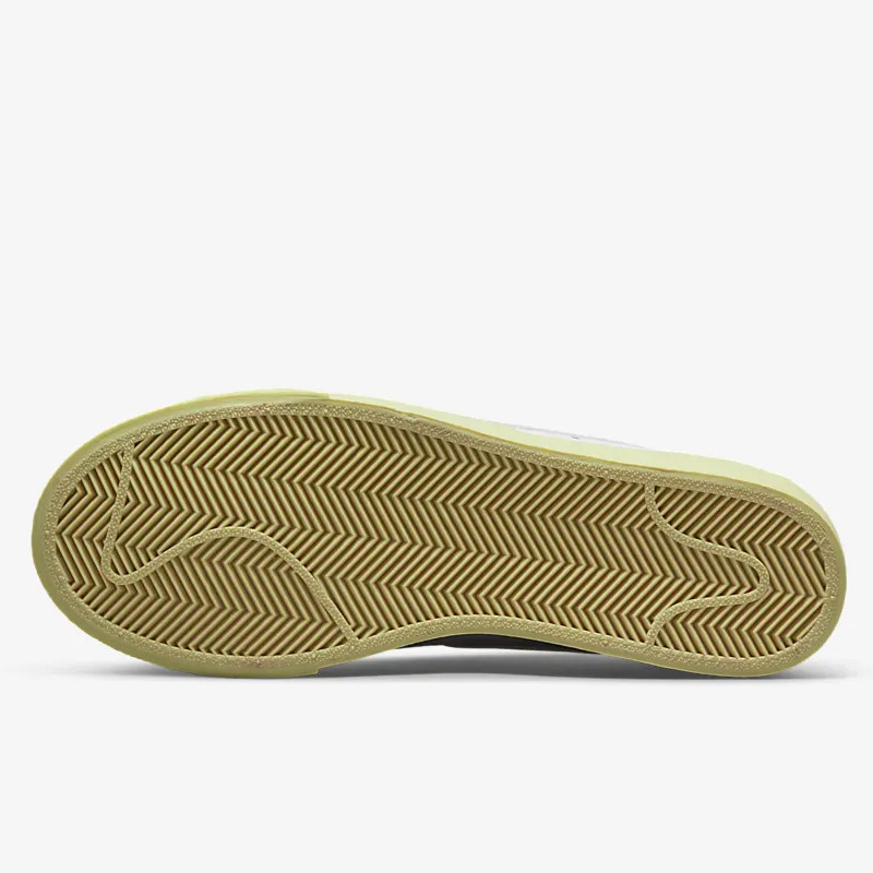 SEPATU SNEAKERS NIKE Wmns Blazer Low Platform