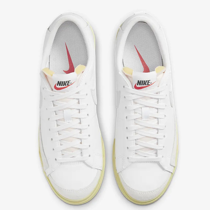 SEPATU SNEAKERS NIKE Wmns Blazer Low Platform