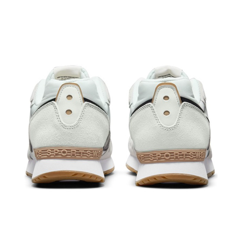 nike venture runner sail