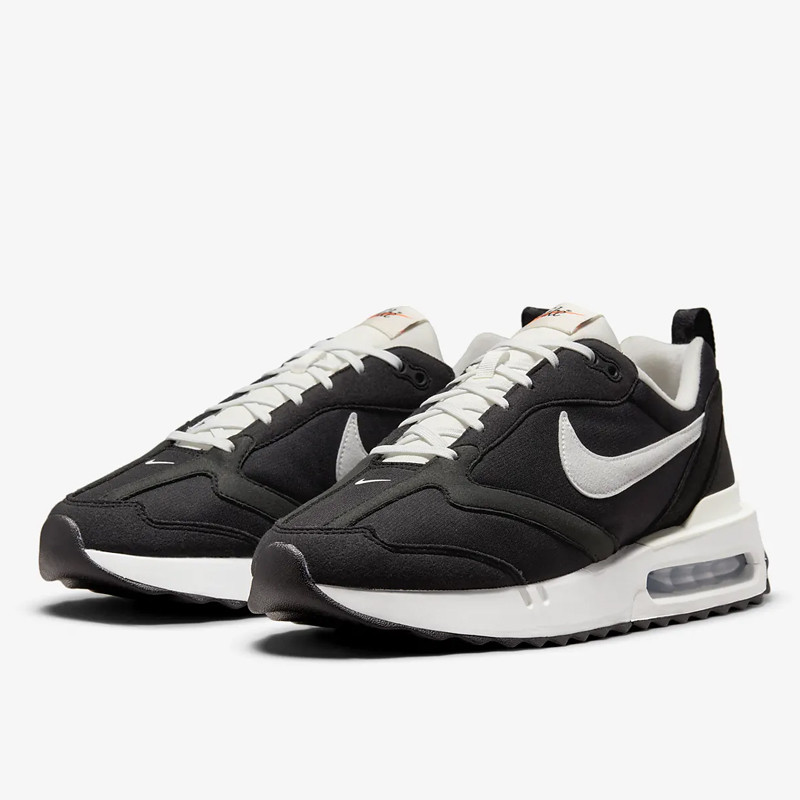SEPATU SNEAKERS NIKE Air Max Dawn