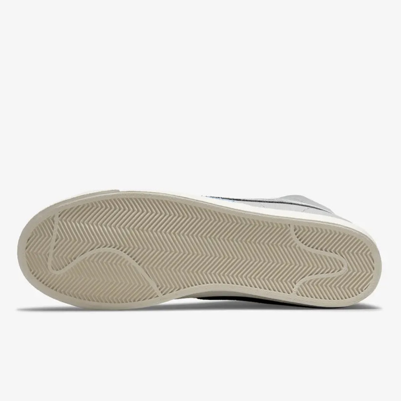 SEPATU SNEAKERS NIKE Blazer Mid '77 Vintage