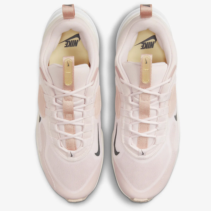 SEPATU LARI NIKE Wmns Spark