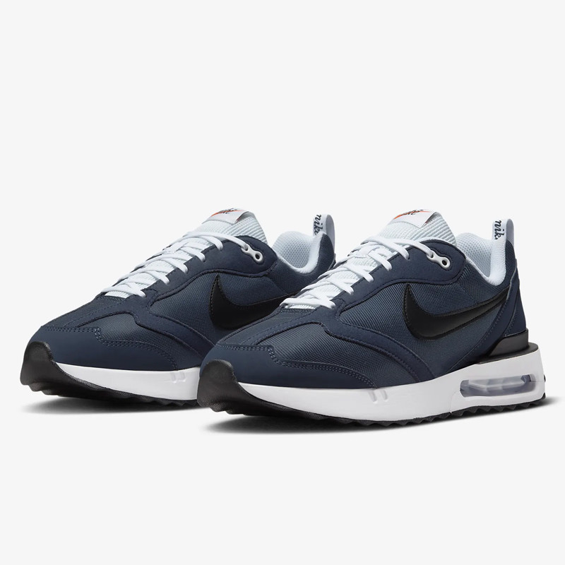 SEPATU SNEAKERS NIKE Air Max Dawn