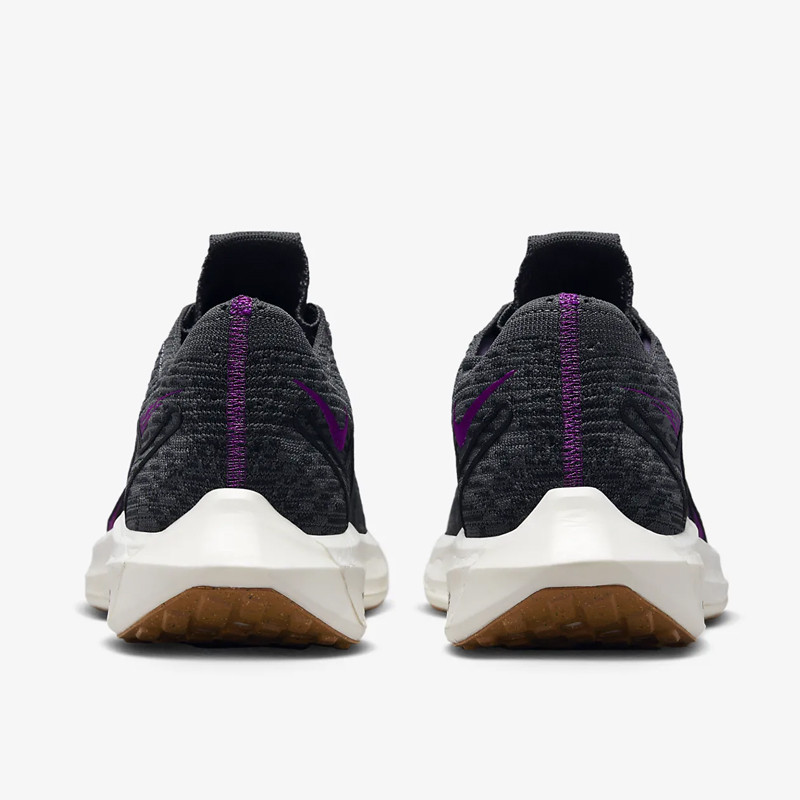 SEPATU LARI NIKE Pegasus Turbo
