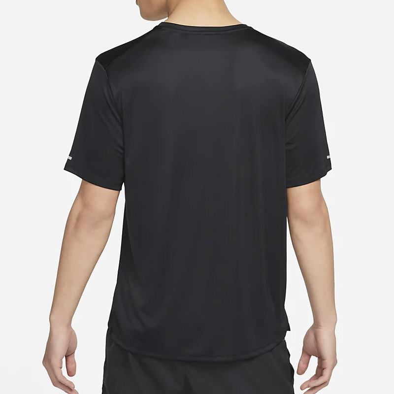 BAJU LARI NIKE Dri-FIT Wild Run Miler Tee