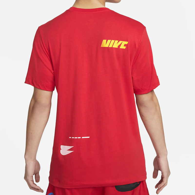Sportswear Sport Essentials+ Tee foto 2