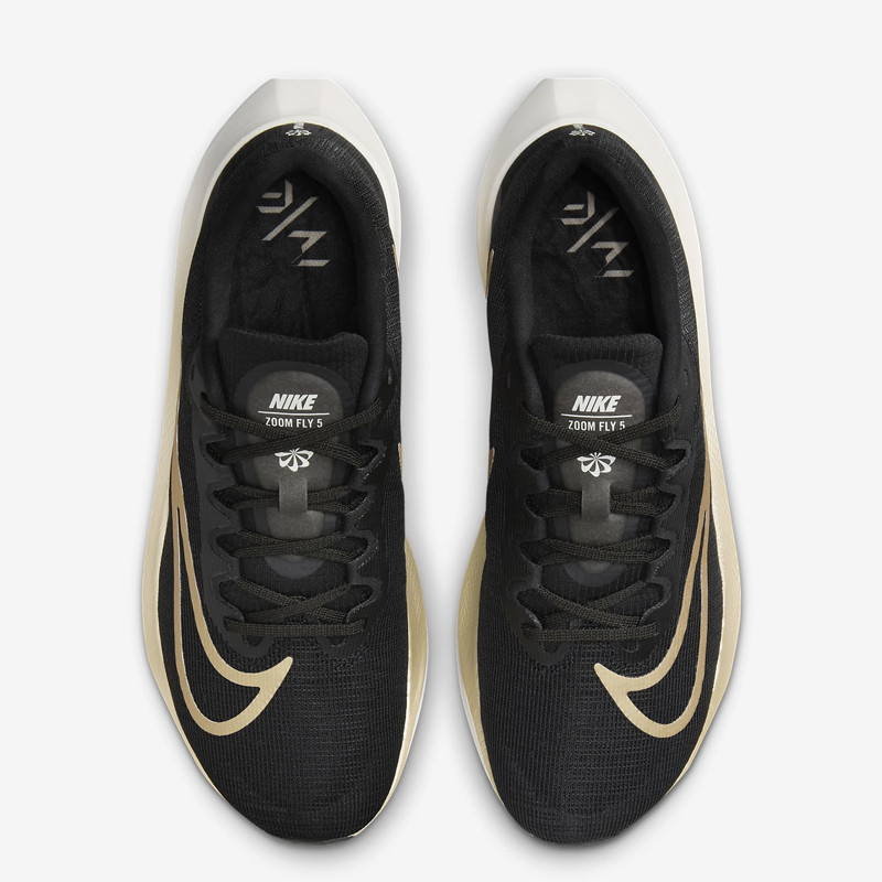 SEPATU LARI NIKE Zoom Fly 5