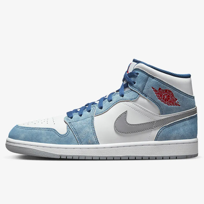 SEPATU SNEAKERS AIR JORDAN AJ 1 Mid SE